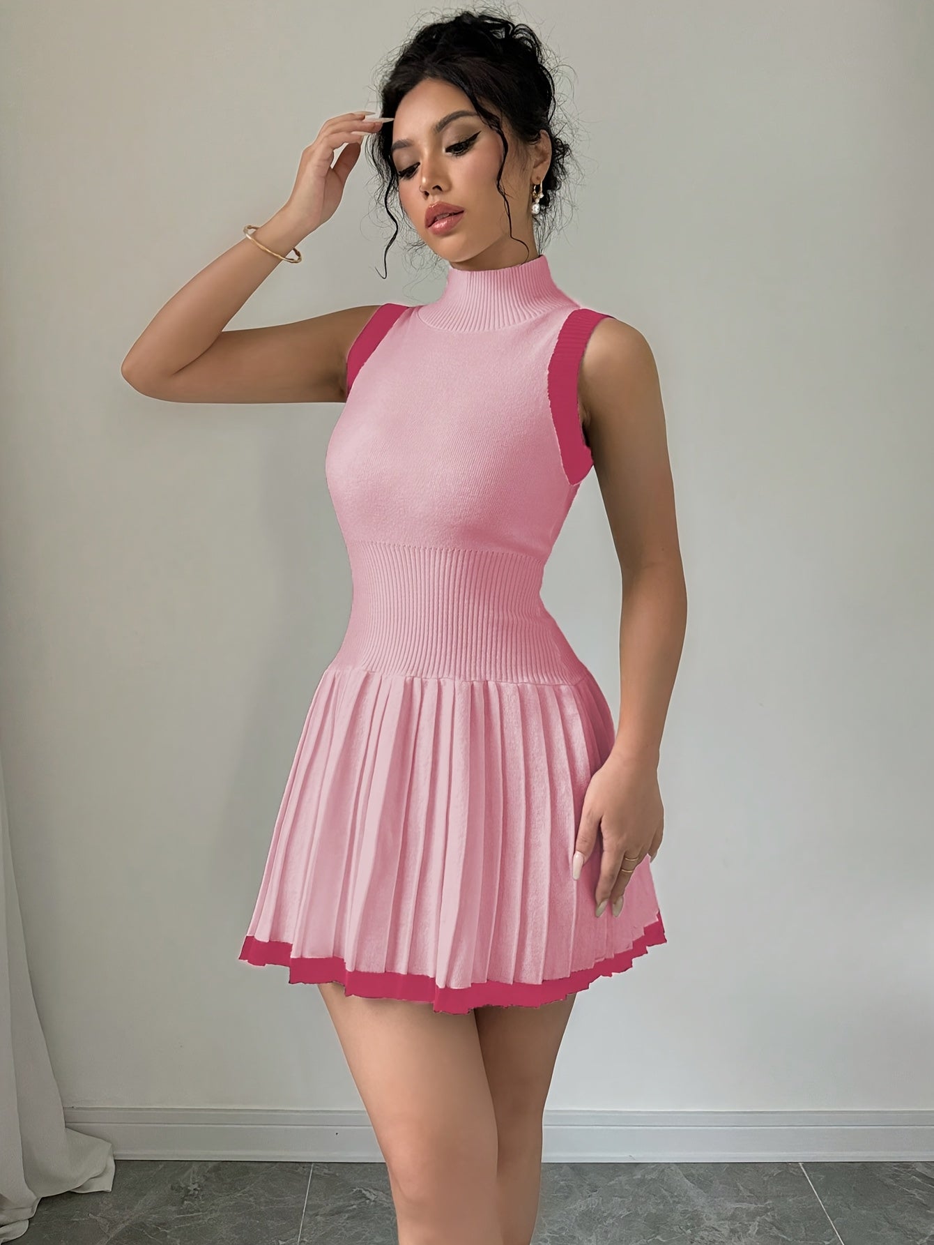 Women'S Color-Blocked Sleeveless Pleated Sweater Dress